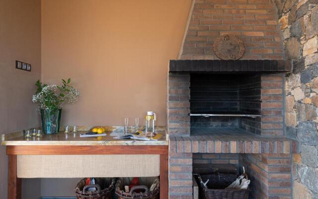 Oasis Villa with swimming pool in 4000m2 garden