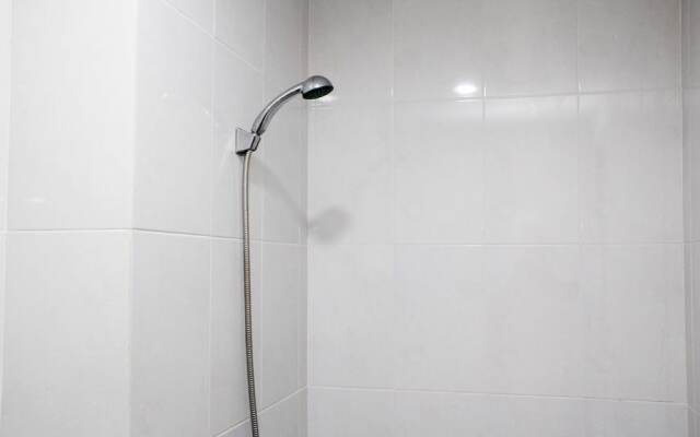 New and Cozy Studio at Patraland Urbano Apartment