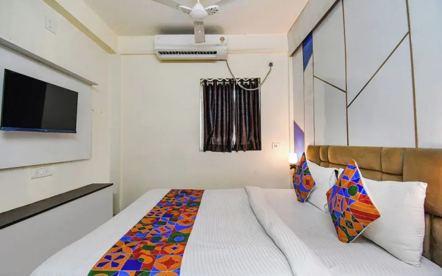 Hotel Green Leaf by Stays Easy