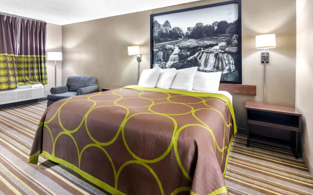 Super 8 by Wyndham Columbia