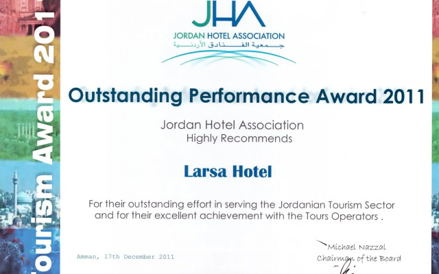 Larsa Hotel