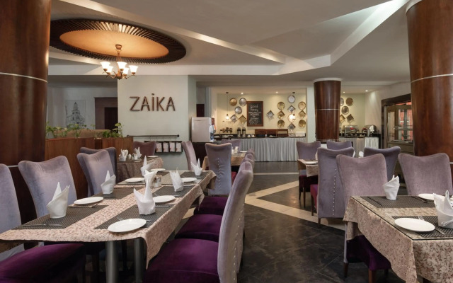 Peninsula Hotel Dar es Salaam