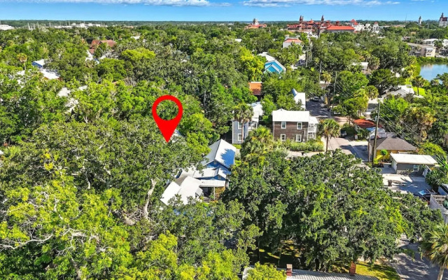 Periwinkle Perch - Home for 4