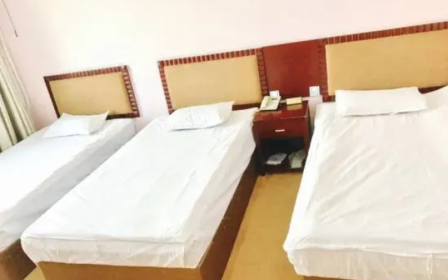 New Barag Left Banner Fanyou Hotel