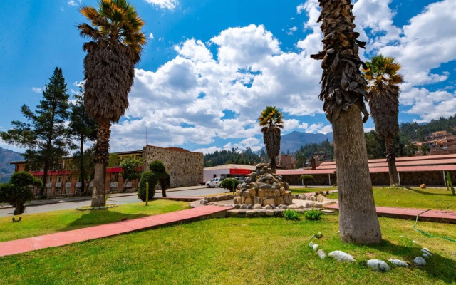 Real Hotel Huascaran