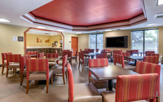 Comfort Suites Fort Pierce I-95