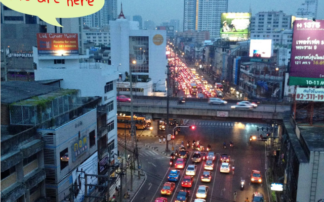 Link Corner Hostel Bangkok