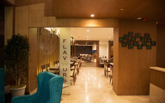 V7 Hotel