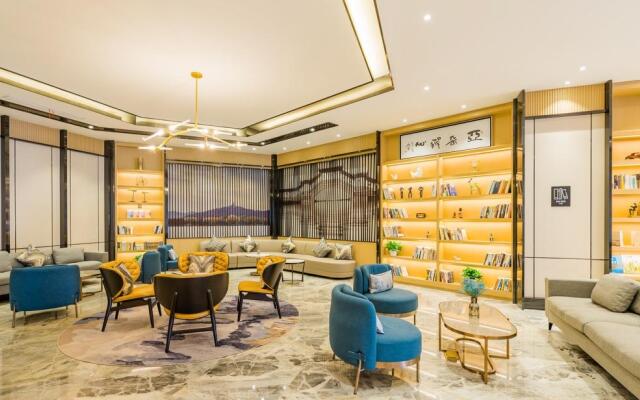 Atour Hotel Suzhou Wujiang Fenhu