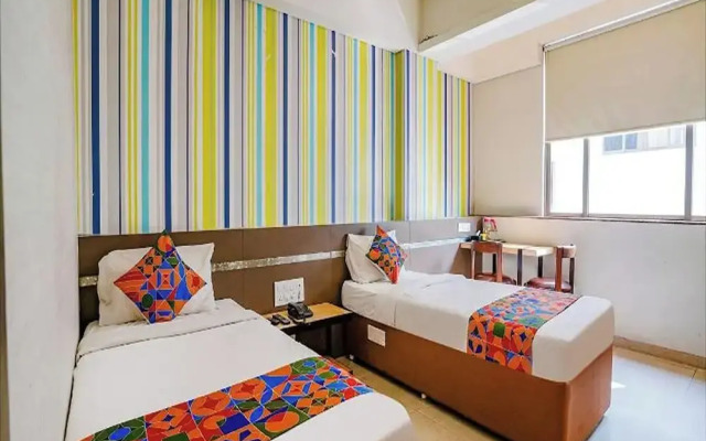 Hotel Gargi Deluxe
