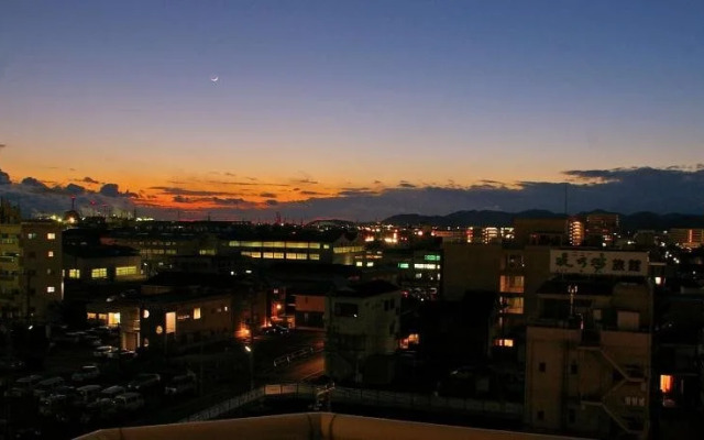 Business Hotel Sakigake Honkan