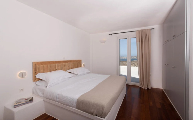 Villa Mira Paros  Luxury Suites