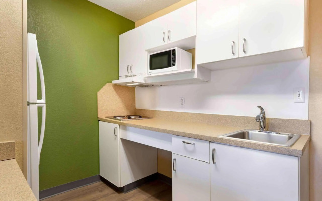 Extended Stay America Select Suites - Greenville - Airport