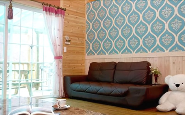 Yangsan Chickweed & Flower Pension