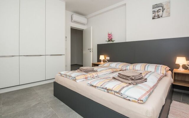 Apartment Spanic 2