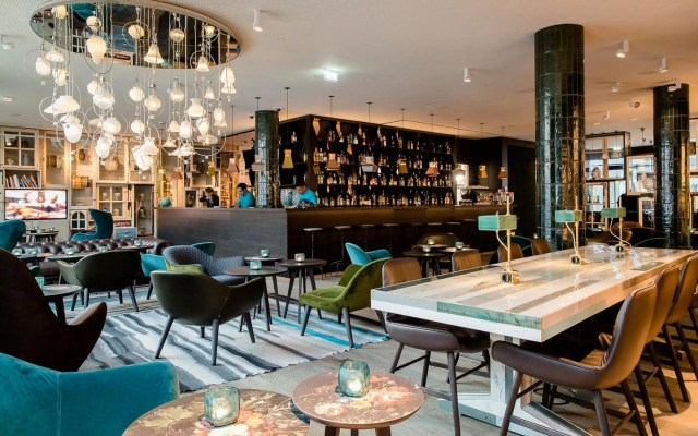 Motel One Amsterdam - Waterlooplein