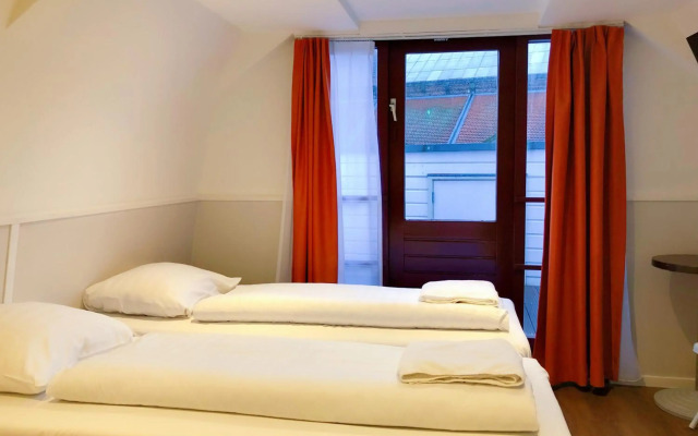 Hotel Damrak Inn