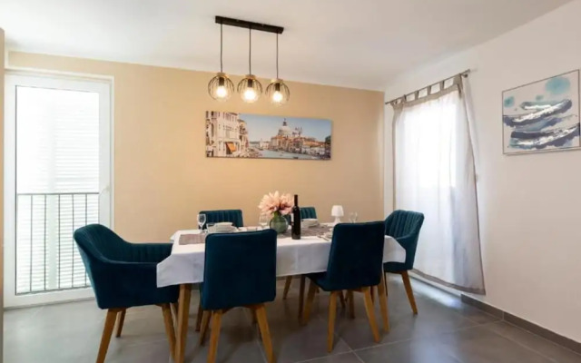 Charming Apartment Sant Elia