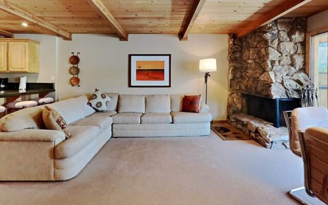 Beautifully Remodeled 2 Bed 2 Bath Condo with Mountain View! Great Location, Close to Slopes! (Unit 302 at 1849) by RedAwning