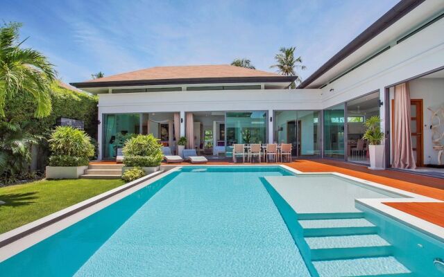 Blissful Stay at Grand Villa Tangerine
