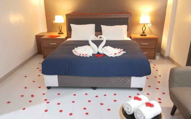 Amoda Hotel & Cafe – Guest Rooms – Banda Aceh