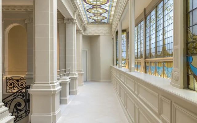Tiara Astoria Brussels