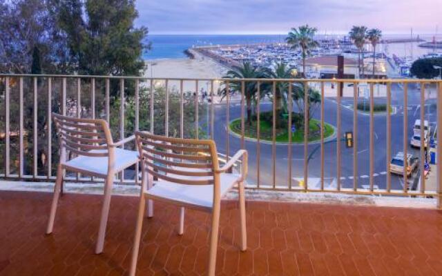 Apartamentos Imperial Mar
