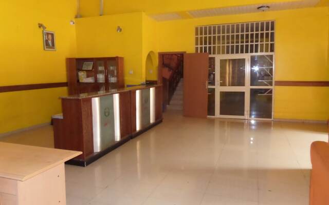 Bakis Continental Hotel