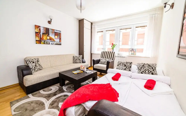 Cozy Studio With Cathedral View - Best Location