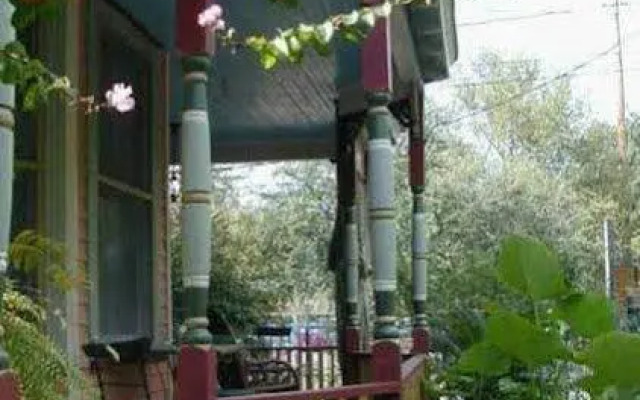 Robin's Nest Bed and Breakfast Inn