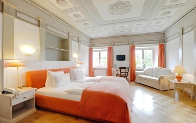 Hotel Schloss Wedendorf
