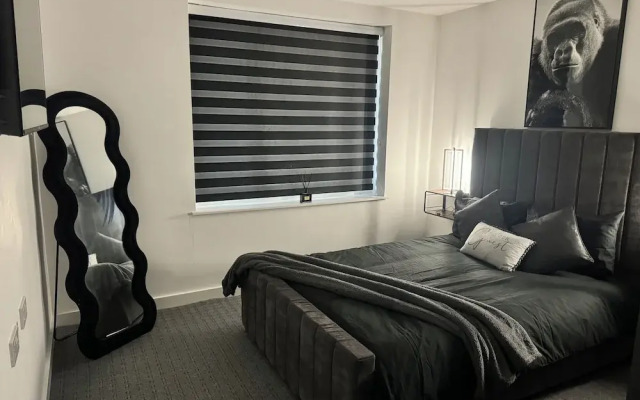 Luxury Flat in Uxbridge