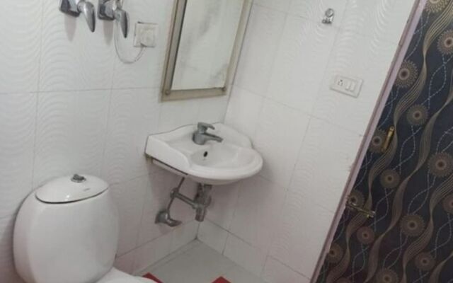 Goroomgo King Palace Shimla