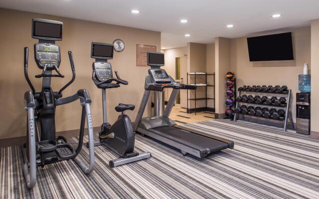 Candlewood Suites Kansas City Speedway by IHG