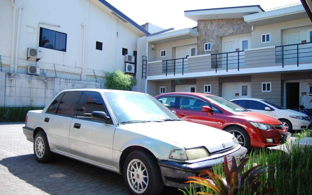 Rumi Apartelle Hotel