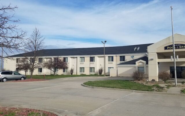 Syracuse Inn & Suites