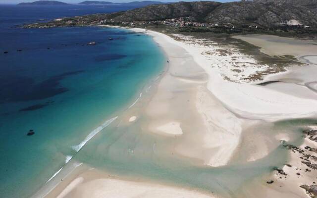 House - 3 Bedrooms - 102074