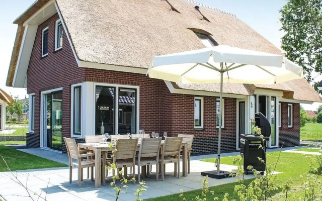 Villa in Friesland With Sauna and Jetty