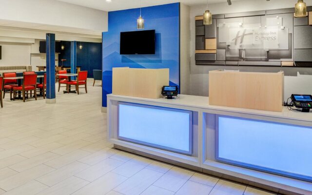 Holiday Inn Express Newberg - Wine Country by IHG