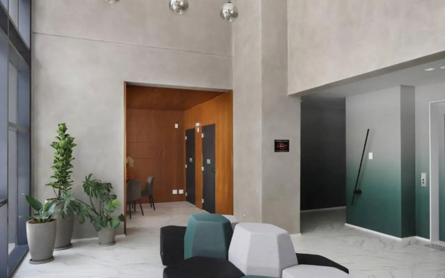 Brooklin Studios I Em frente ao metrô Brooklin