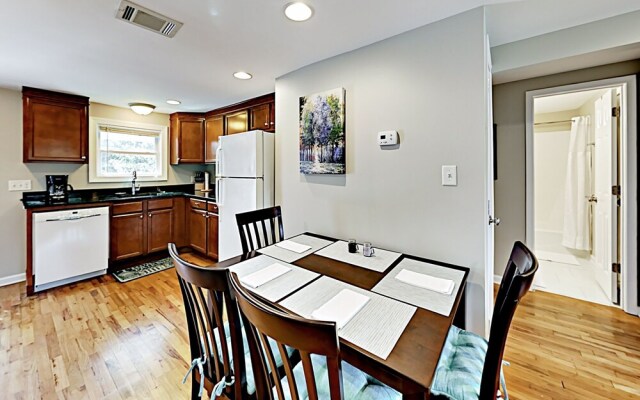 307 Savannah - 6 Br Duplex
