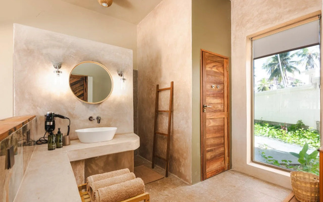 Clove Island Essence and Spa