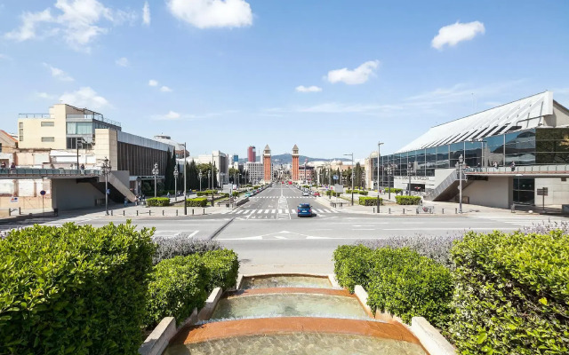 Fira Centric Apartments By Gaiarooms