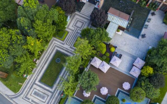 Sweetome Resorts (Qingcheng Shanju)