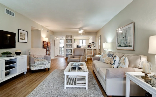 Runaway Bay Resort by BBG