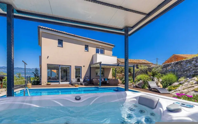 Villa Bella Vista in Tribulje