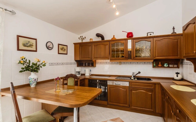 Apartments Bagic