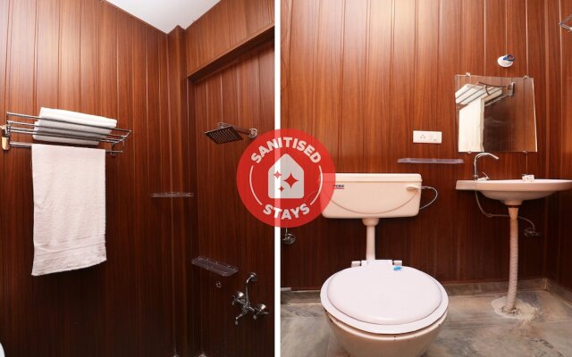 OYO Flagship 23709 Hotel Meerut International