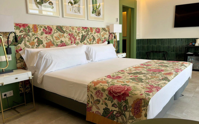 Hotel Ribera de Triana - REOPENING!