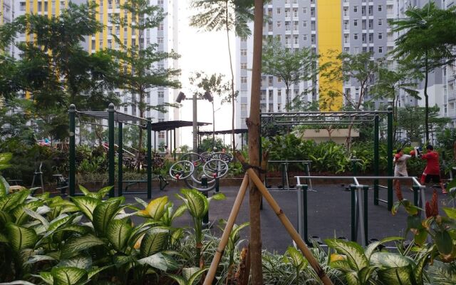 Beautiful and Cozy 2BR at Springlake Summarecon Bekasi Apartment